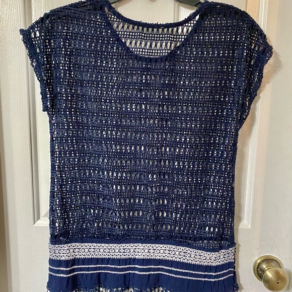 Small Navy Blue Maurices Top - Crocheted Net Look with Fringe - Picture 8 of 8